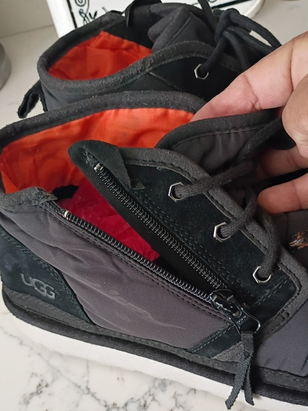 Ugg Men Boots - Picture 3 of 10